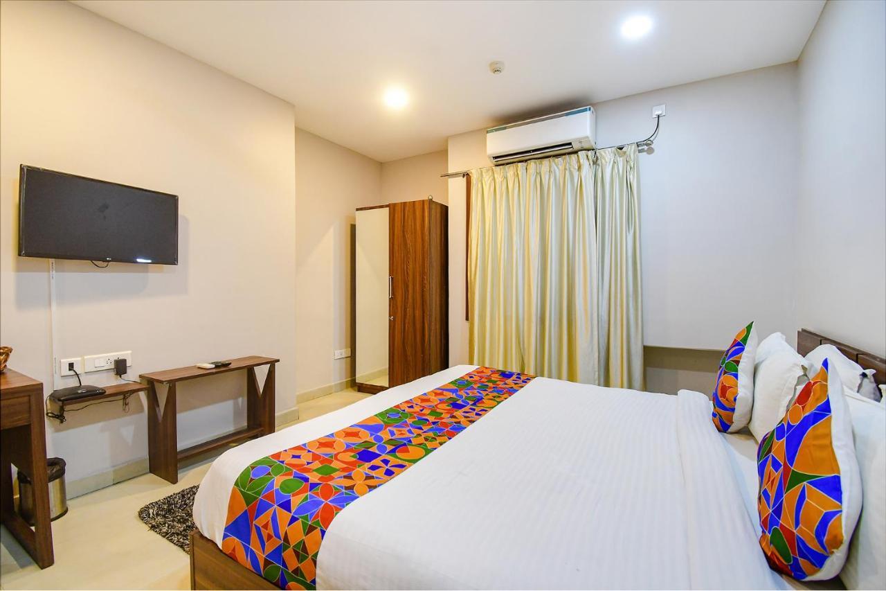בובנשוואר Fabhotel Royal Crystal מראה חיצוני תמונה